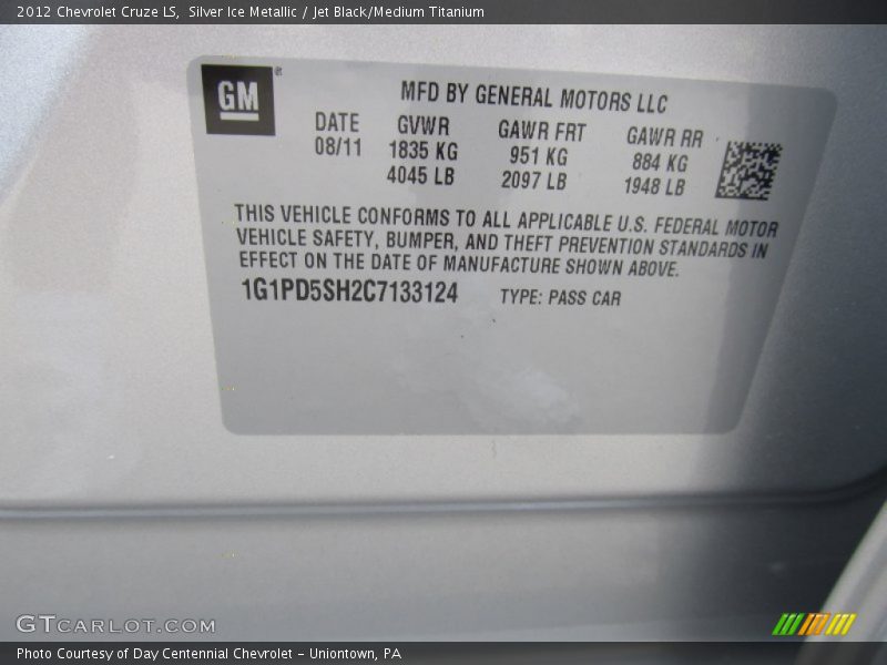 Silver Ice Metallic / Jet Black/Medium Titanium 2012 Chevrolet Cruze LS