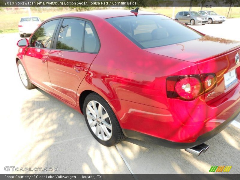 Salsa Red / Cornsilk Beige 2010 Volkswagen Jetta Wolfsburg Edition Sedan