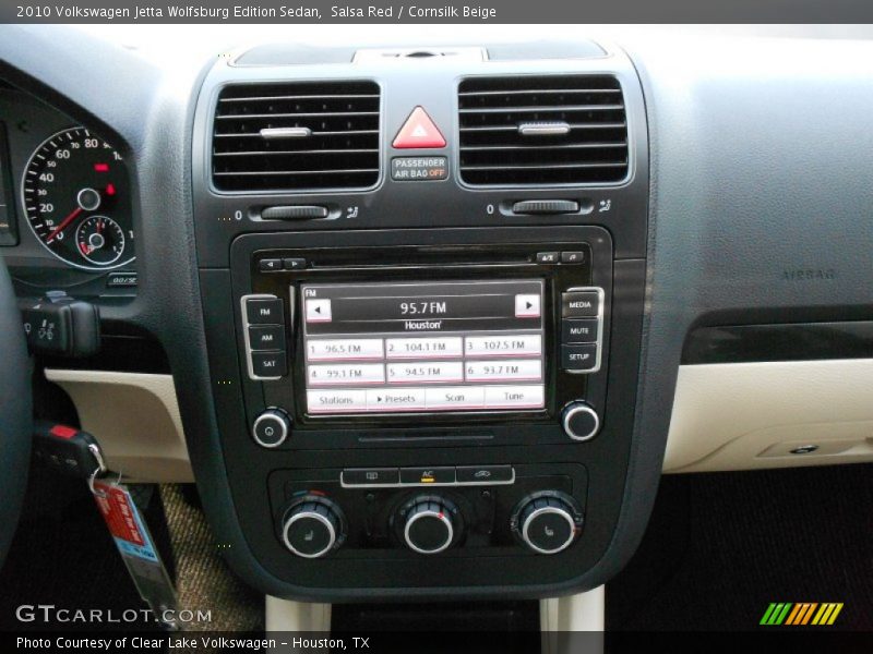 Salsa Red / Cornsilk Beige 2010 Volkswagen Jetta Wolfsburg Edition Sedan