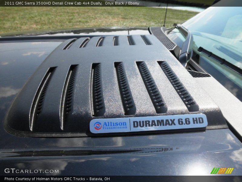 Onyx Black / Ebony 2011 GMC Sierra 3500HD Denali Crew Cab 4x4 Dually