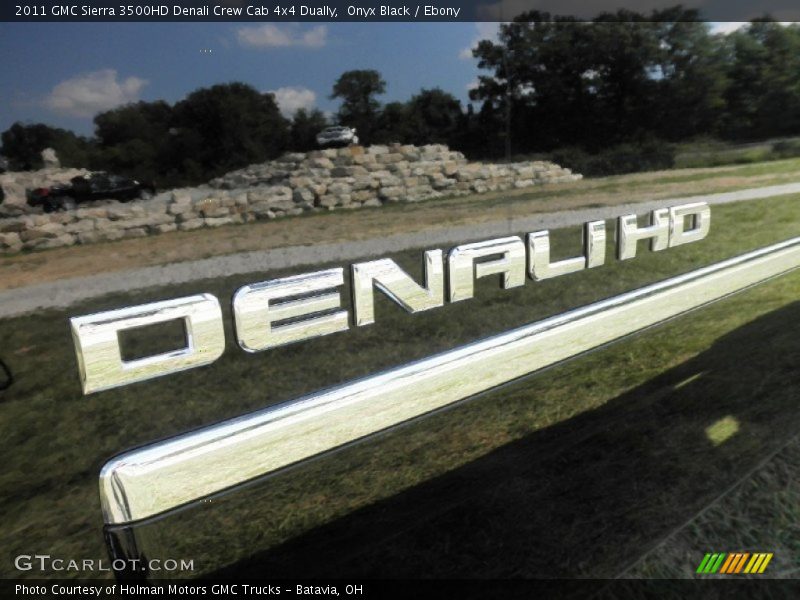 Onyx Black / Ebony 2011 GMC Sierra 3500HD Denali Crew Cab 4x4 Dually