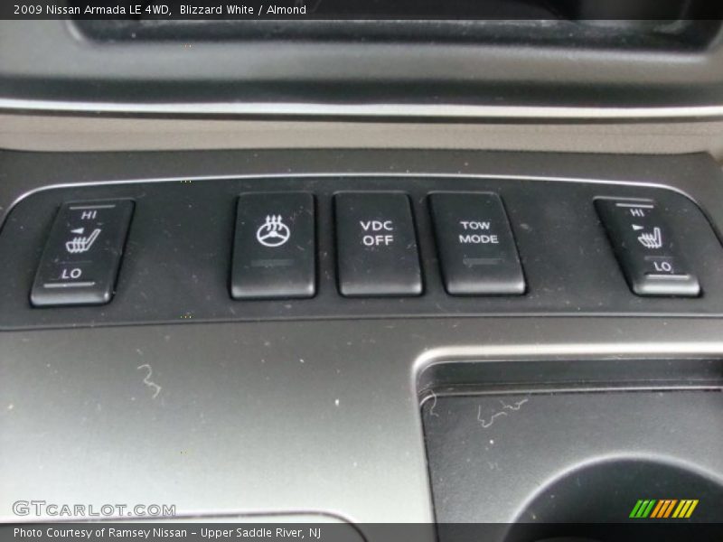 Blizzard White / Almond 2009 Nissan Armada LE 4WD