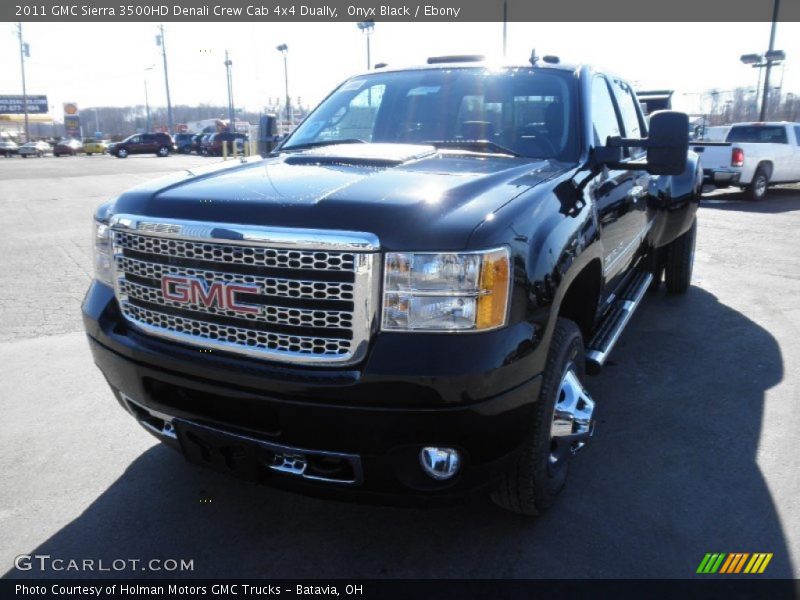 Onyx Black / Ebony 2011 GMC Sierra 3500HD Denali Crew Cab 4x4 Dually