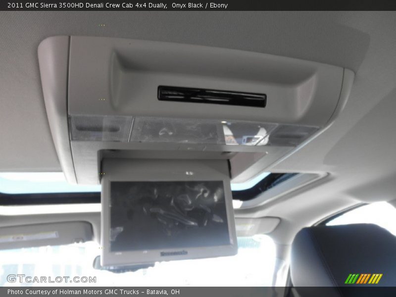 Onyx Black / Ebony 2011 GMC Sierra 3500HD Denali Crew Cab 4x4 Dually