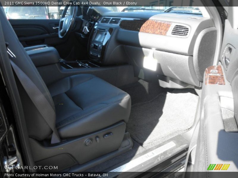 Onyx Black / Ebony 2011 GMC Sierra 3500HD Denali Crew Cab 4x4 Dually