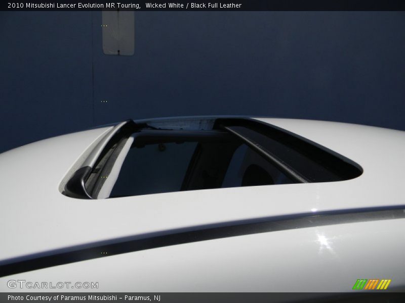 Wicked White / Black Full Leather 2010 Mitsubishi Lancer Evolution MR Touring
