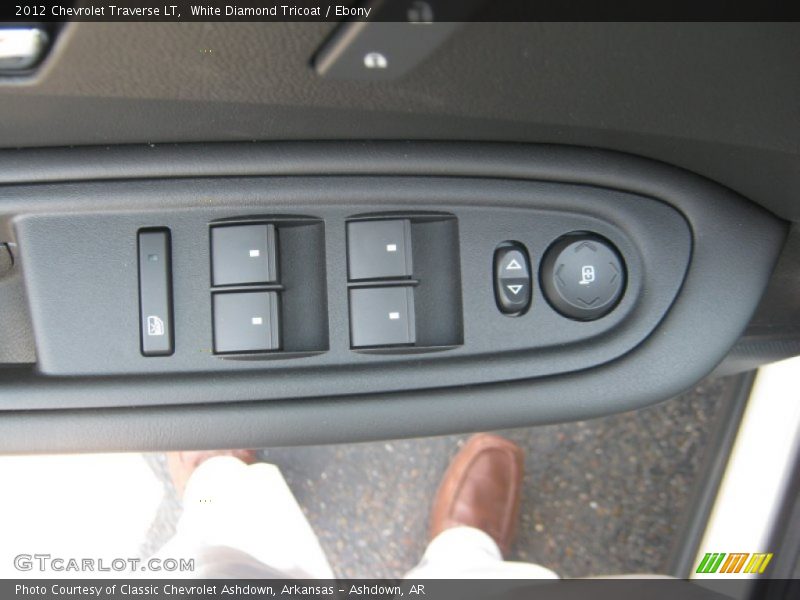 White Diamond Tricoat / Ebony 2012 Chevrolet Traverse LT