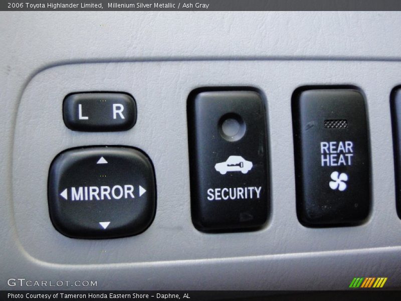 Millenium Silver Metallic / Ash Gray 2006 Toyota Highlander Limited