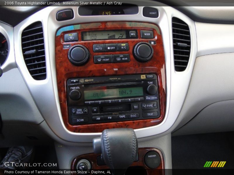 Millenium Silver Metallic / Ash Gray 2006 Toyota Highlander Limited