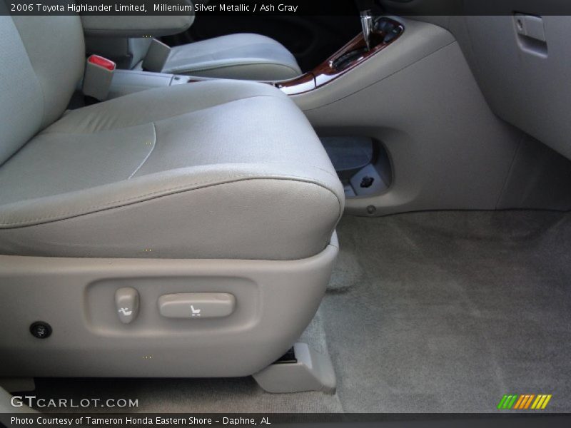 Millenium Silver Metallic / Ash Gray 2006 Toyota Highlander Limited