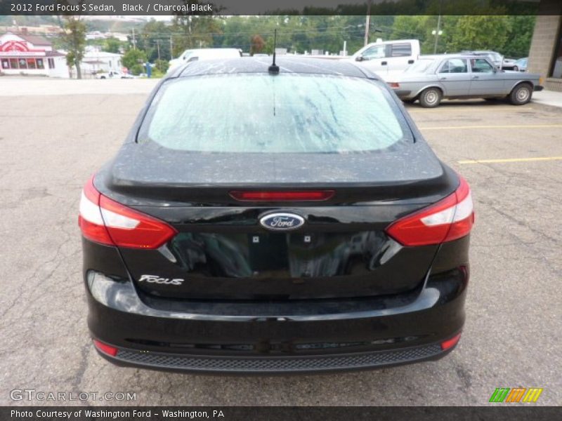 Black / Charcoal Black 2012 Ford Focus S Sedan