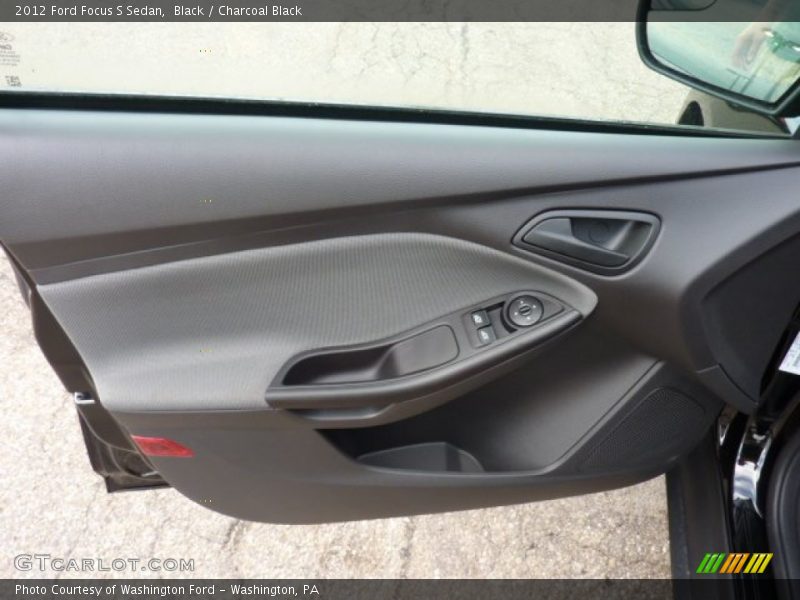 Black / Charcoal Black 2012 Ford Focus S Sedan
