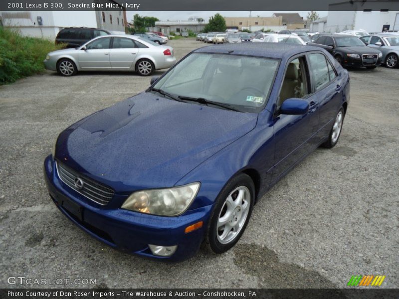 Front 3/4 View of 2001 IS 300