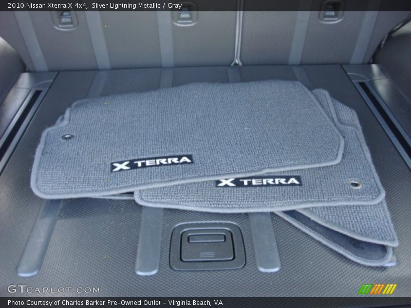 Silver Lightning Metallic / Gray 2010 Nissan Xterra X 4x4