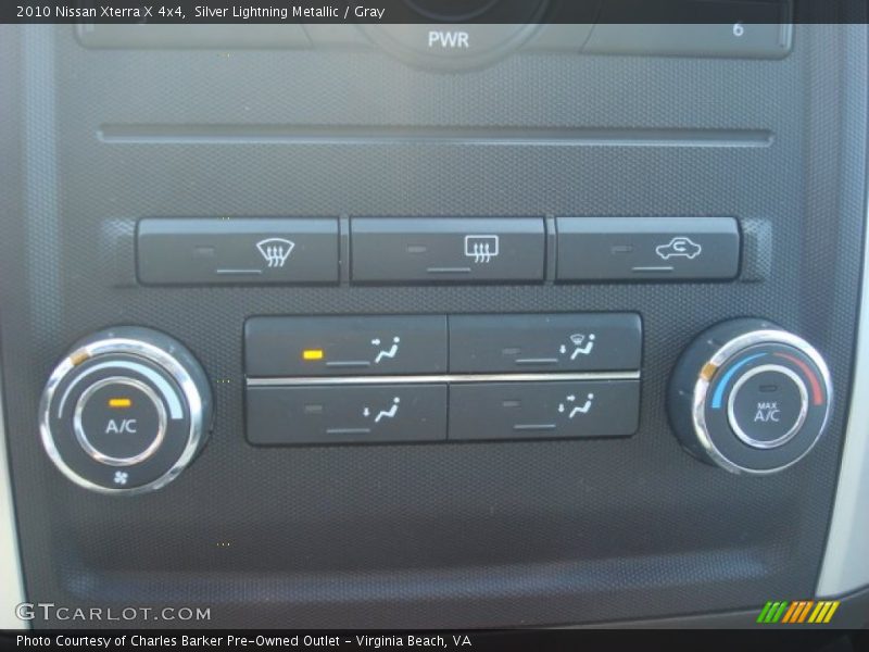 Silver Lightning Metallic / Gray 2010 Nissan Xterra X 4x4