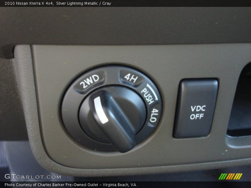 Silver Lightning Metallic / Gray 2010 Nissan Xterra X 4x4
