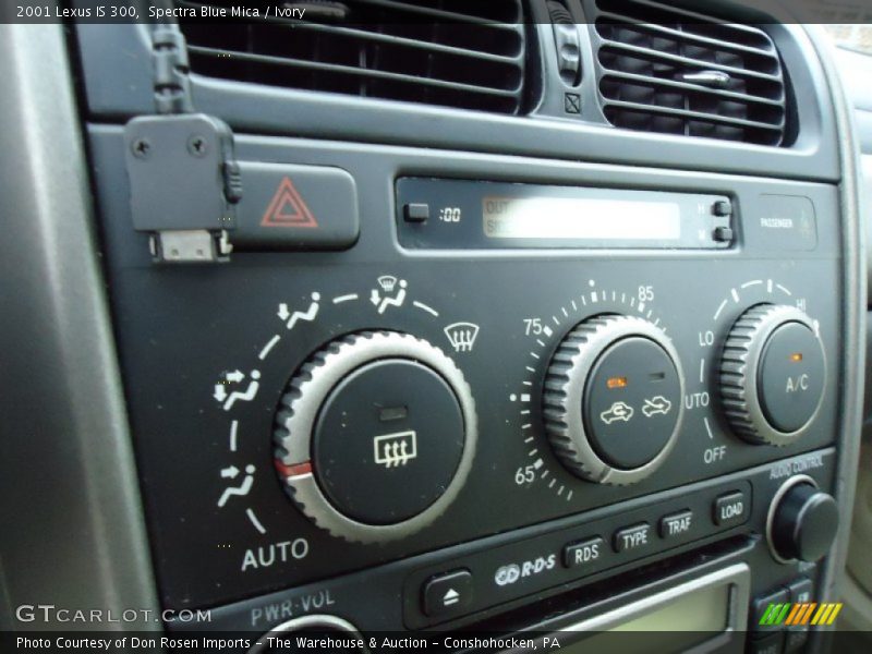 Spectra Blue Mica / Ivory 2001 Lexus IS 300