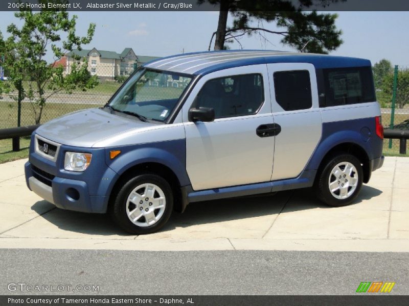 Front 3/4 View of 2006 Element LX