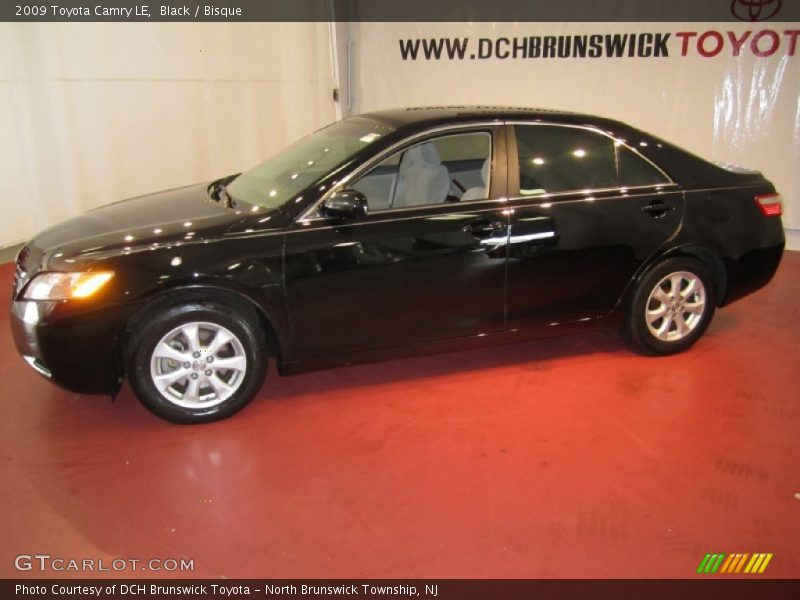 Black / Bisque 2009 Toyota Camry LE