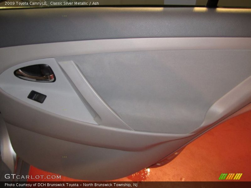 Classic Silver Metallic / Ash 2009 Toyota Camry LE
