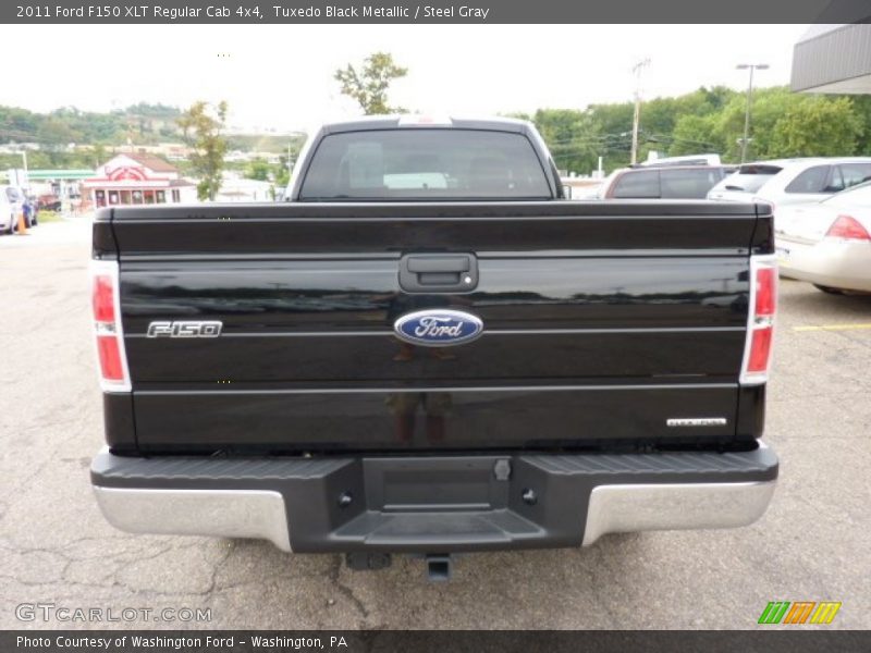 Tuxedo Black Metallic / Steel Gray 2011 Ford F150 XLT Regular Cab 4x4