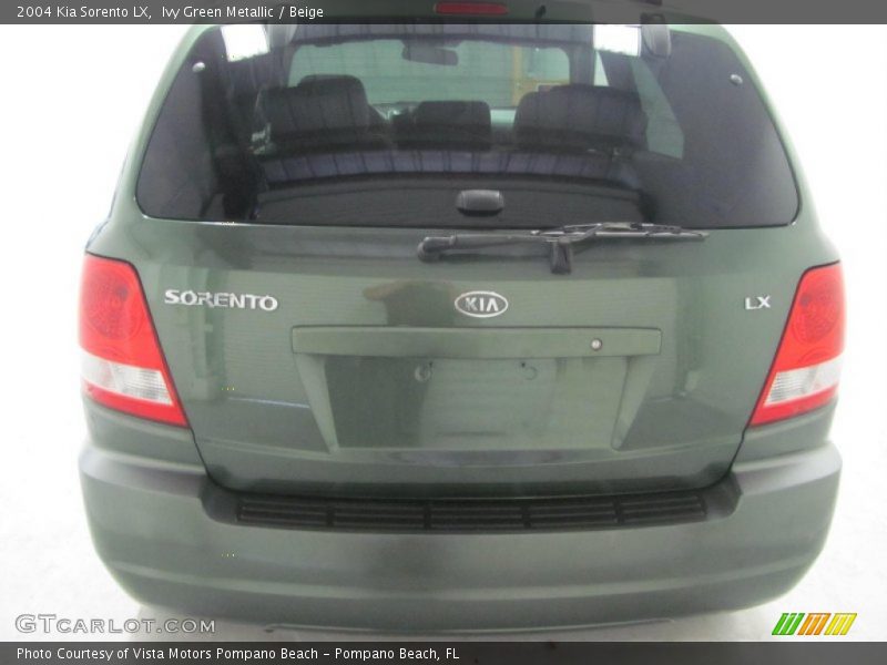 Ivy Green Metallic / Beige 2004 Kia Sorento LX