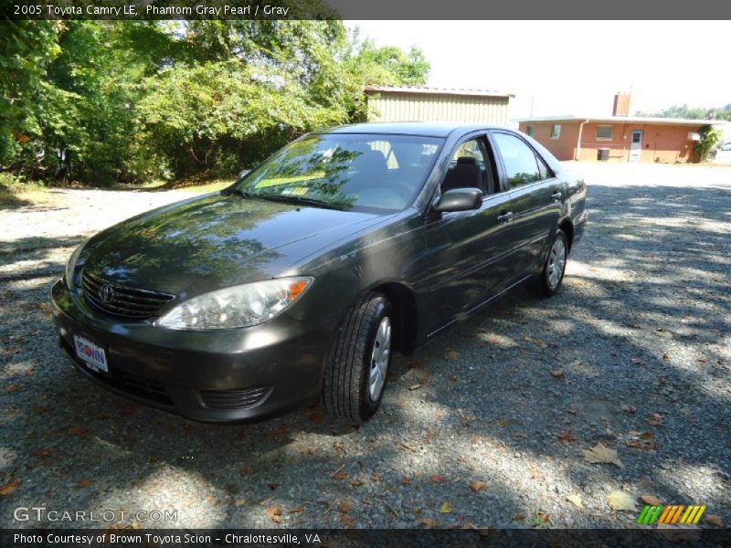 Phantom Gray Pearl / Gray 2005 Toyota Camry LE