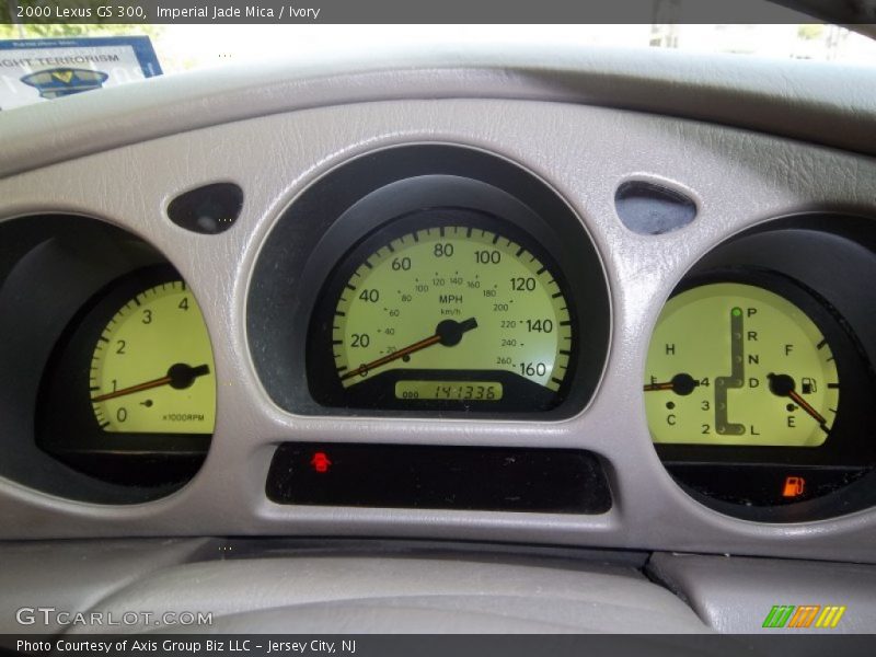 Imperial Jade Mica / Ivory 2000 Lexus GS 300