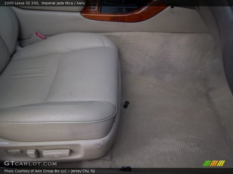 Imperial Jade Mica / Ivory 2000 Lexus GS 300