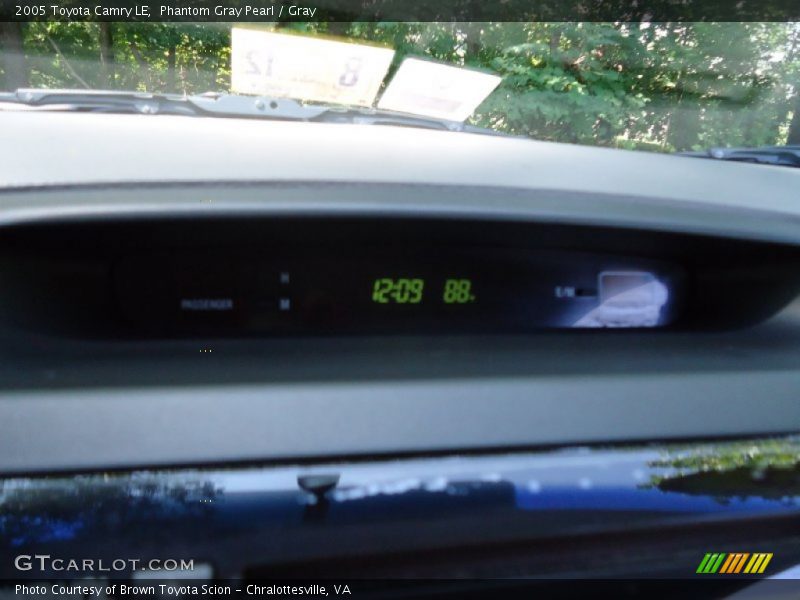 Phantom Gray Pearl / Gray 2005 Toyota Camry LE