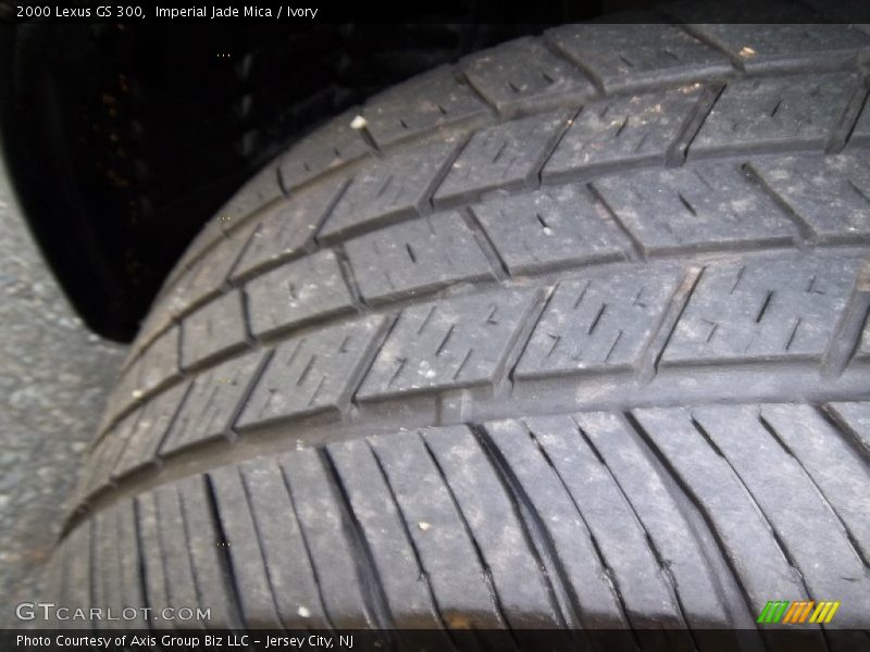 Imperial Jade Mica / Ivory 2000 Lexus GS 300