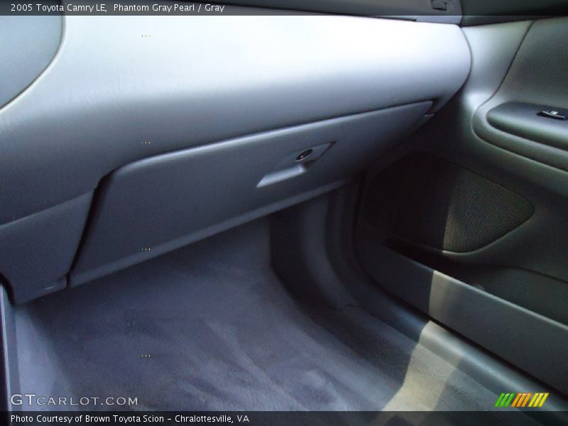 Phantom Gray Pearl / Gray 2005 Toyota Camry LE