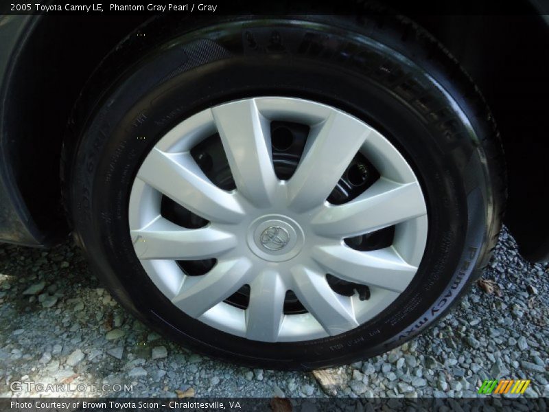 Phantom Gray Pearl / Gray 2005 Toyota Camry LE