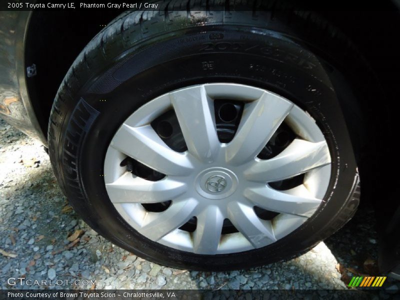 Phantom Gray Pearl / Gray 2005 Toyota Camry LE