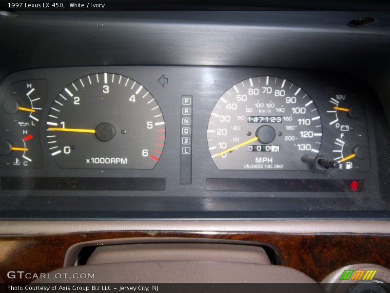 White / Ivory 1997 Lexus LX 450