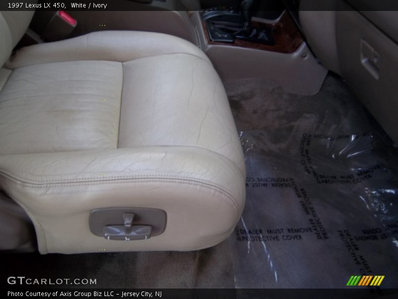 White / Ivory 1997 Lexus LX 450