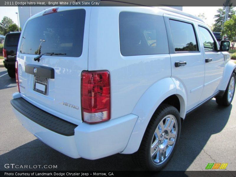 Bright White / Dark Slate Gray 2011 Dodge Nitro Heat