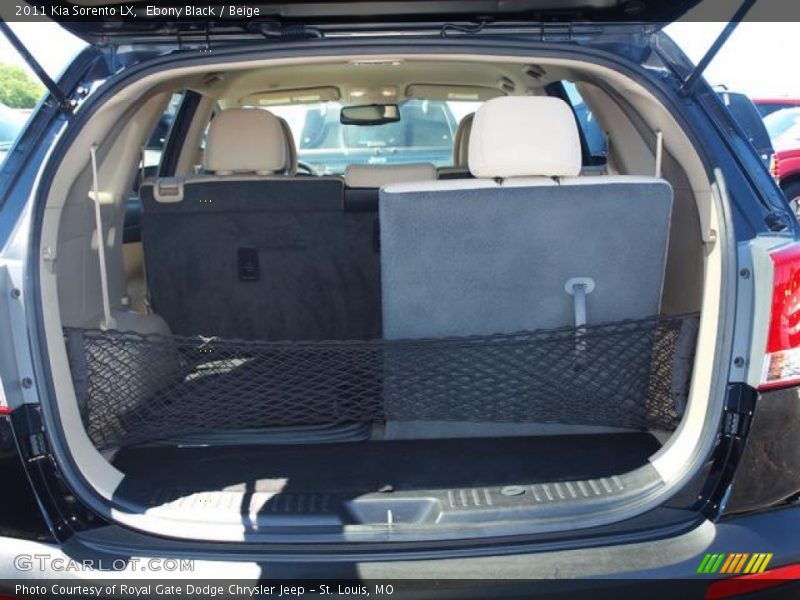 Ebony Black / Beige 2011 Kia Sorento LX