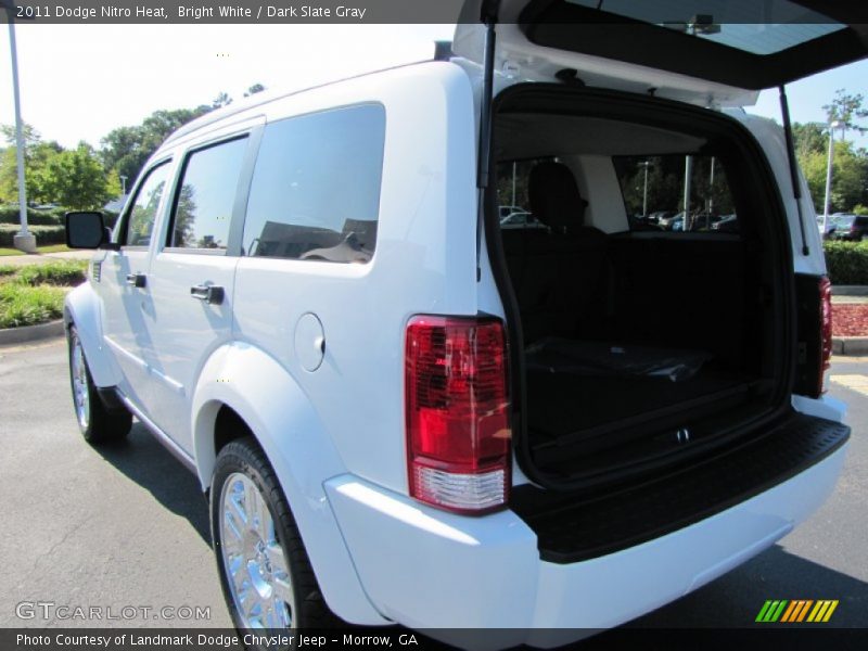 Bright White / Dark Slate Gray 2011 Dodge Nitro Heat