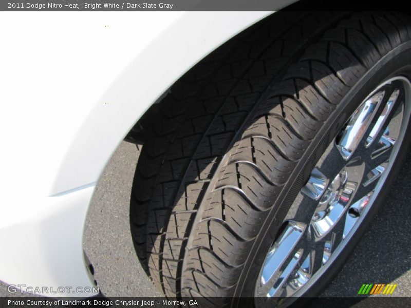 Bright White / Dark Slate Gray 2011 Dodge Nitro Heat