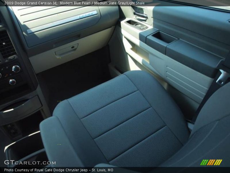 Modern Blue Pearl / Medium Slate Gray/Light Shale 2009 Dodge Grand Caravan SE