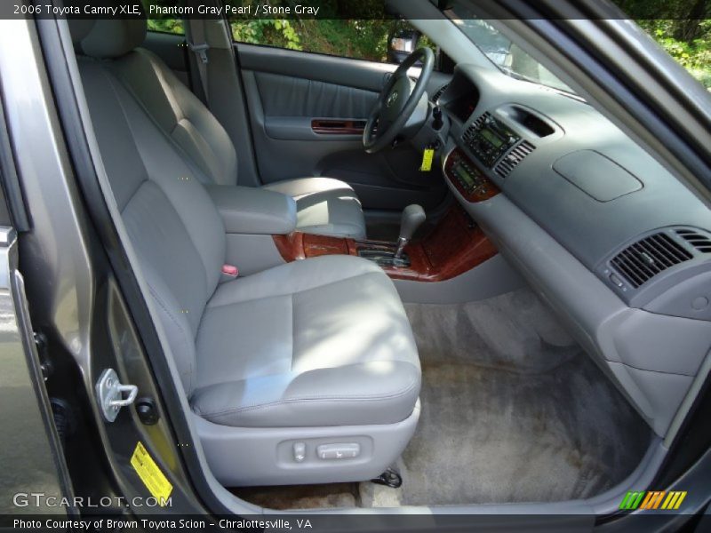Phantom Gray Pearl / Stone Gray 2006 Toyota Camry XLE