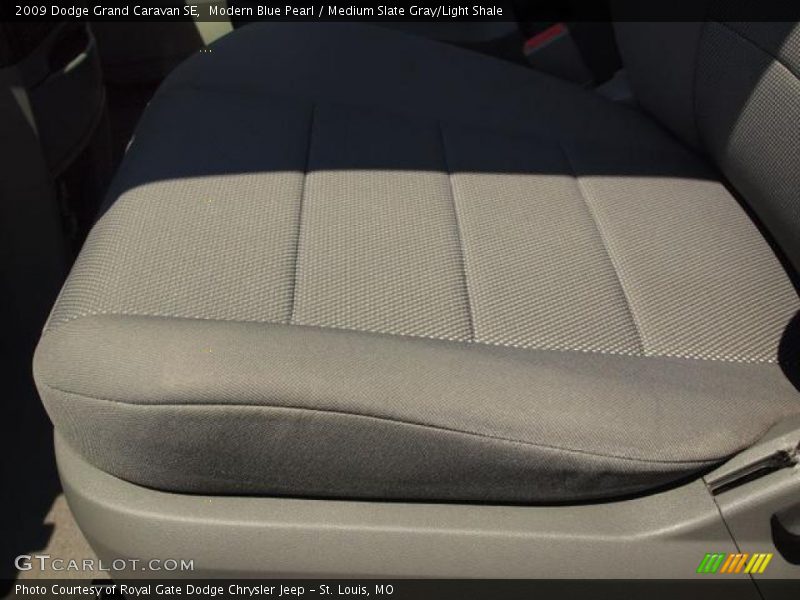 Modern Blue Pearl / Medium Slate Gray/Light Shale 2009 Dodge Grand Caravan SE