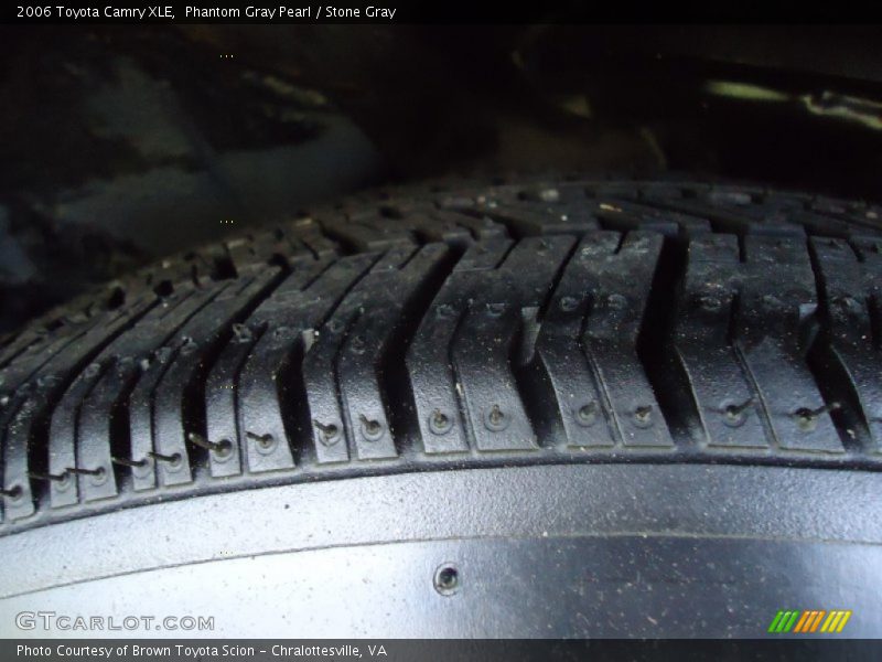 Phantom Gray Pearl / Stone Gray 2006 Toyota Camry XLE