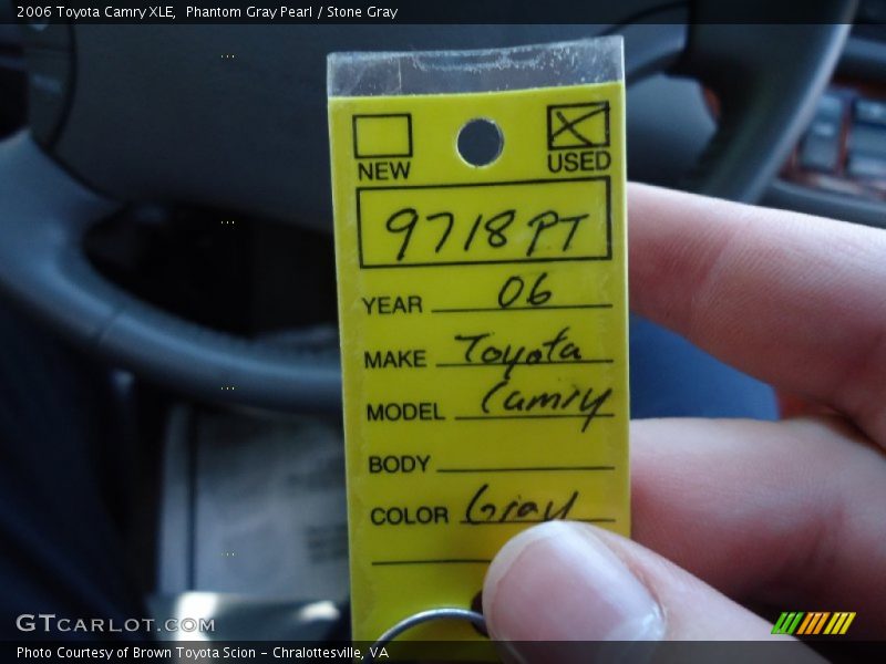 Phantom Gray Pearl / Stone Gray 2006 Toyota Camry XLE