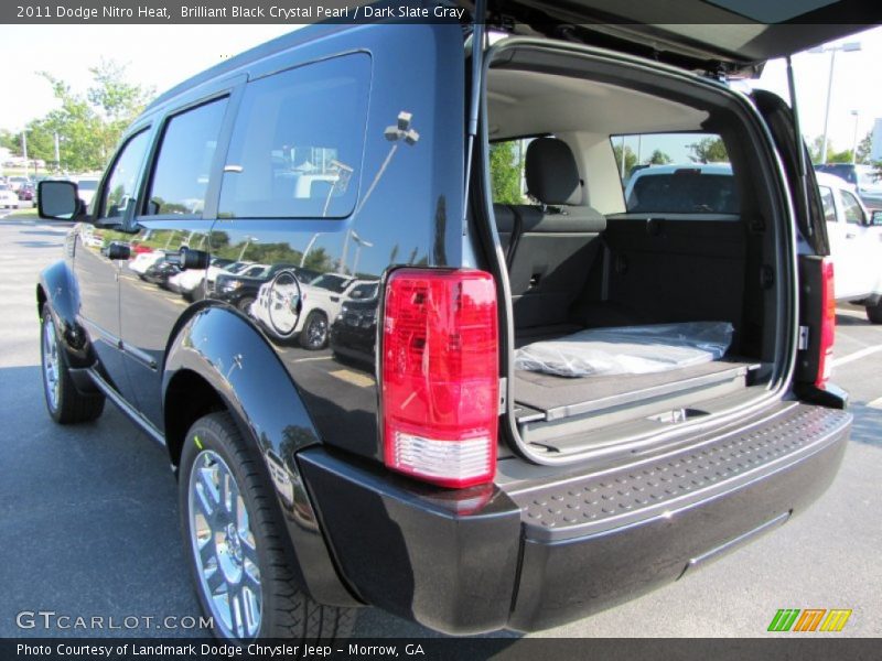 Brilliant Black Crystal Pearl / Dark Slate Gray 2011 Dodge Nitro Heat