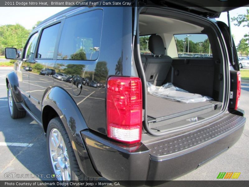 Brilliant Black Crystal Pearl / Dark Slate Gray 2011 Dodge Nitro Heat