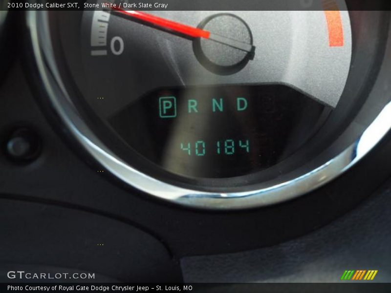 Stone White / Dark Slate Gray 2010 Dodge Caliber SXT