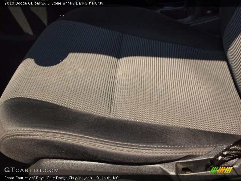Stone White / Dark Slate Gray 2010 Dodge Caliber SXT