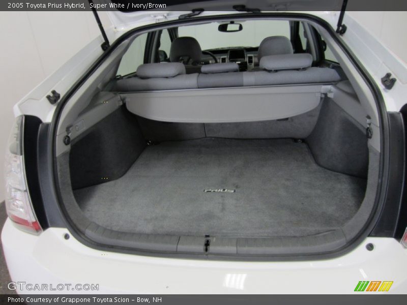 Super White / Ivory/Brown 2005 Toyota Prius Hybrid
